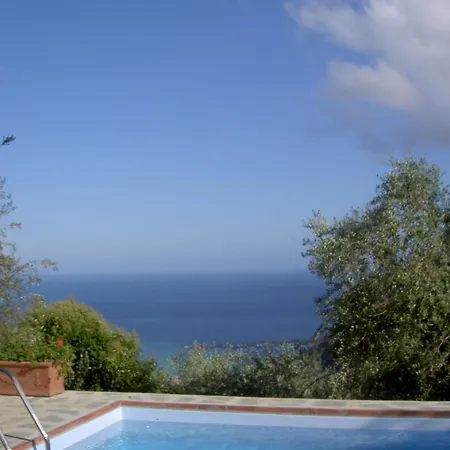Eos Villa